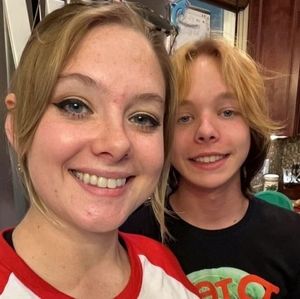 Meet your Posher, Abigail